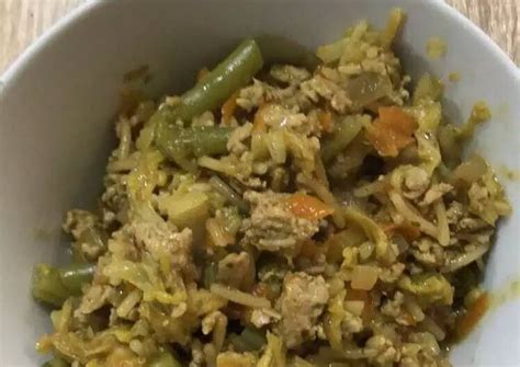 Beef mince chow mein Recipe by Jonathan Lambert - Cookpad