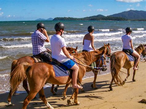 Kurrimine Beach Horse Riding - Mission Beach