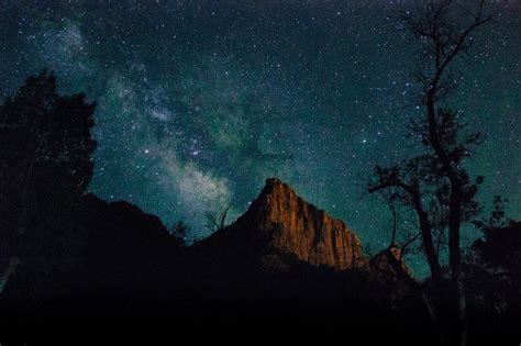 The Night Sky and The Watchman, Zion National Park [4457x2971][OC] : r ...