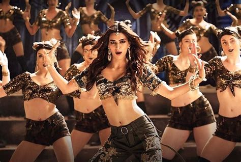 Stree: Kriti Sanon sizzles in 'Aao Kabhi Haveli Pe' - Photos,Images ...