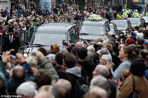 Jimmy Savile funeral: Golden Coffin taken on farewell tour of Leeds | Daily Mail Online