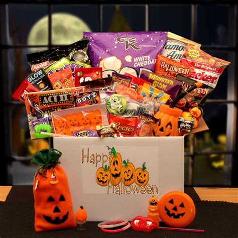 19+ Spooky Halloween Gift Baskets - Canterberry Gifts