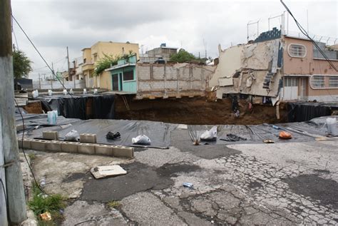 photo osa: Guatemala sinkhole, 2010