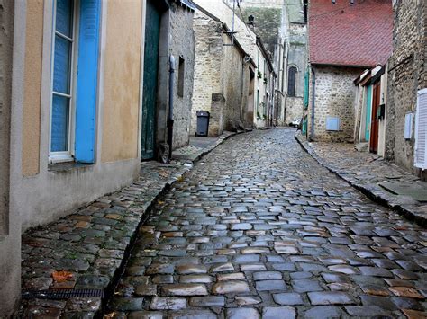 Cobblestone Street - a photo on Flickriver