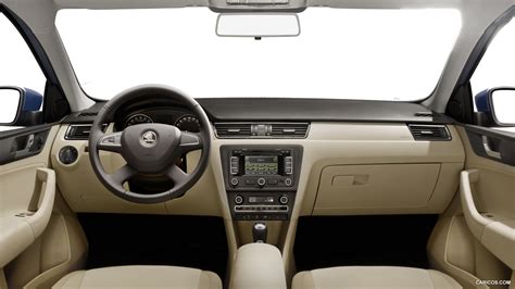 2013 Skoda Rapid - Interior | Caricos