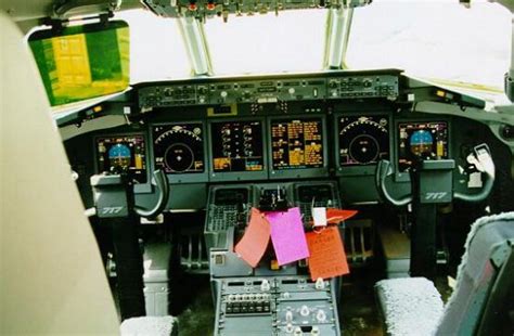 Aerospaceweb.org | Aircraft Museum - Boeing 717 Cockpit Pictures