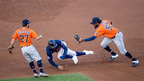 Live MLB Playoffs Scores and Tracker Updates - The New York Times