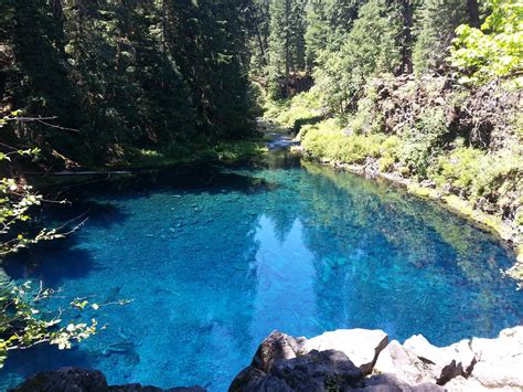 Blue pool, Oregon [720x1280] [OC] : EarthPorn