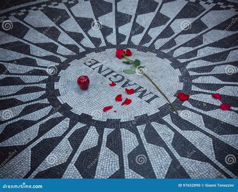 John Lennon Imagine Mosaic editorial image. Image of touristic - 97652890