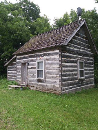 GALENA LOG CABIN GETAWAY - Campground Reviews, Photos (IL)