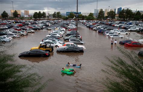Flash Floods Hit Las Vegas | The Weather Channel