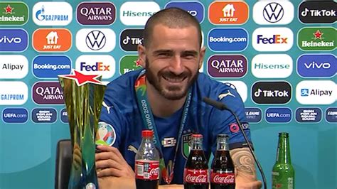 Leonardo Bonucci On His “IT'S COMING TO ROME!" Celebration - YouTube