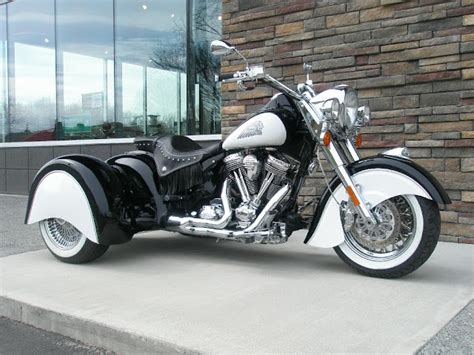 MOTORCYCLE 74: Indian trike