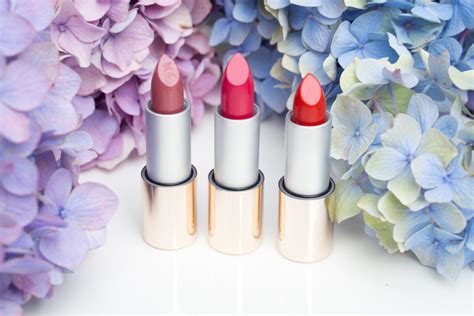 Jane Iredale Triple Luxe Long Lasting Naturally Moist Lipstick Review