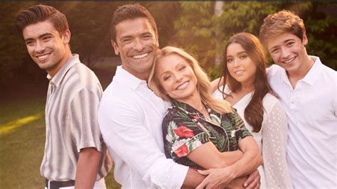 The 'Old-Fashioned' Marriage of Kelly Ripa and Mark Consuelos