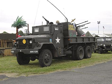 WarWheels.Net - M35A1 2 1/2 Ton Quad .50 Guntruck Photos