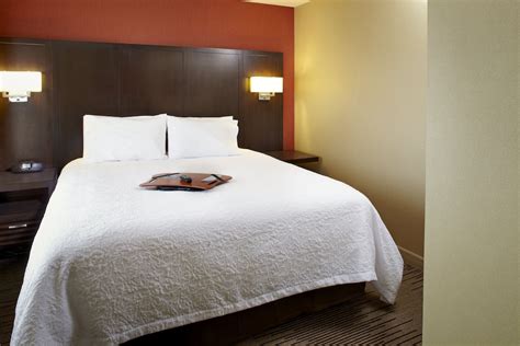 Hampton Inn Phoenix-Biltmore Phoenix, Arizona, US - Reservations.com