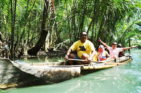 Private trip to Ujung Kulon national park 3 days tour - Melampa Indonesia