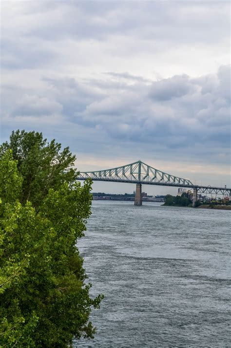 Jacques-Cartier Bridge (Montreal) | Bay bridge, Jacques cartier, Montreal