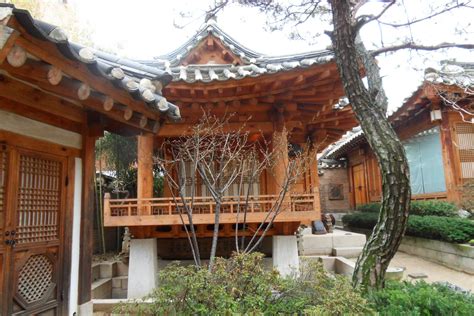 Mystic Korea: What philosophy lies behind the Korean Traditional Houses.