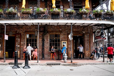 Crowds Return to French Quarter Bars On NOLA’s First Weekend Open ...