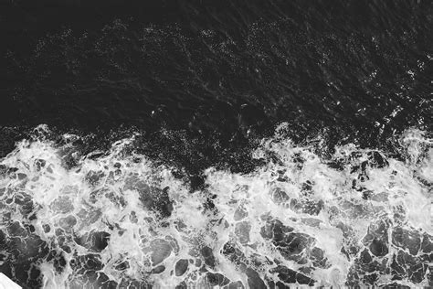 Black And White Water Pictures | Download Free Images on Unsplash