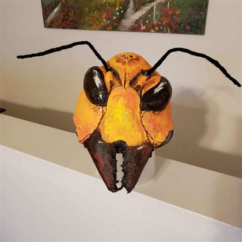 Murder Hornet • Ultimate Paper Mache