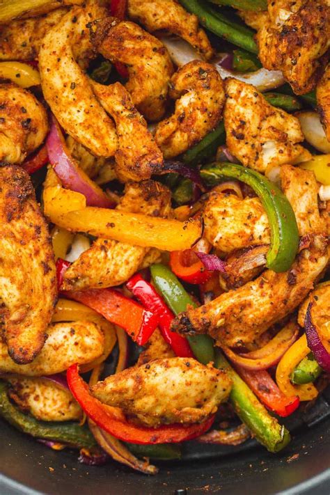 Super easy and flavorful chicken fajitas made quickly in the Air Fryer ...