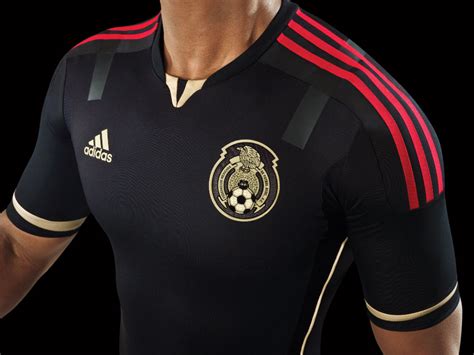 Selección mexicana con nuevo uniforme que mejora rendimiento | Salud180