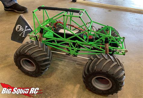 Monster Truck Madness – Recreating Grave Digger #7 « Big Squid RC – RC Car and Truck News ...