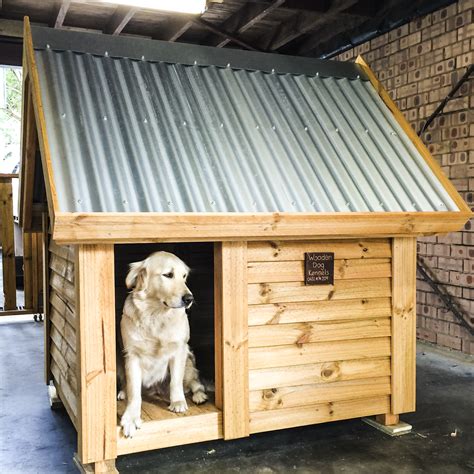 KENNELS – Wooden Dog Kennels