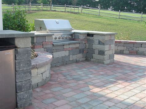 10+ Backyard Cinder Block Grill Designs – HOMYRACKS