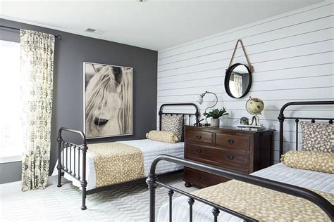 Create Your Dream Farmhouse Bedroom with the Perfect Accent Wall - Click Here for Inspiration!