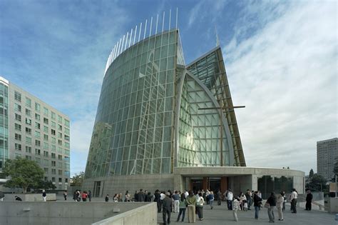 Inside Oakland's Cathedral of Christ the Light - WSJ