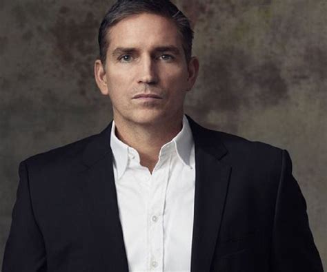 Jim Caviezel Biography - Facts, Childhood, Family Life & Achievements