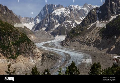 Beautiful glacier of Mont-Blanc Stock Photo - Alamy