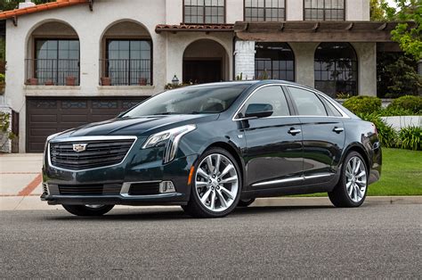 2018 Cadillac XTS V-Sport Interior Review: The Details