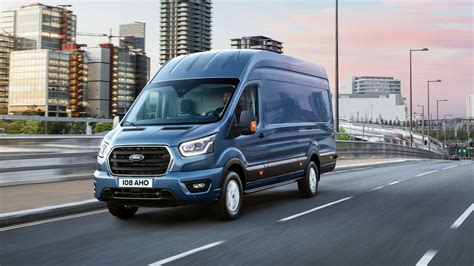 Ford-Transit-EU-2018_V363_SHOT_1_DYNAMIC_EAST-LOOP0335_RT8-16x9-2160x1215-Gallery_D_T_M.jpg ...