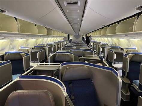 Best Seat On United Polaris 767 300 | Brokeasshome.com