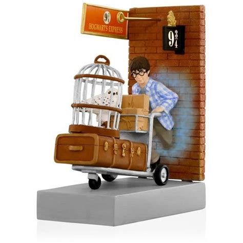 2015 Platform 9 3/4, Harry Potter | QXI2119 | Hallmark Ornaments .com