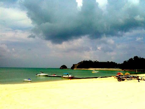 The Oteros in Okinawa: More Pictures of Okuma Beach