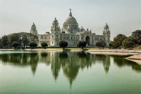 Roam Around the Top 7 Historical Monuments of Kolkata