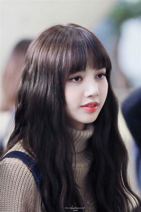 Blackpink-Lisa-Airport-Fashion-27-March-2018-Gimpo-12