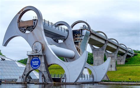 falkirk wheel, scotland, uk - Empnefsys & Travel