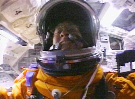 Space Shuttle Columbia disaster - Photo 27 - Pictures - CBS News