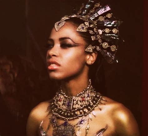 akasha | Tumblr | Queen of the damned, Black vampire, Akasha