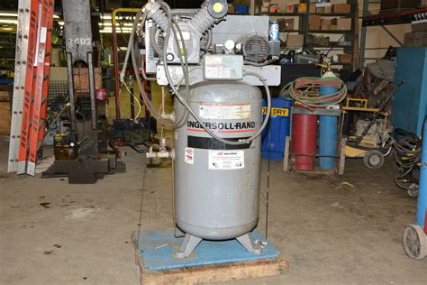 Ingersoll-rand T30 Vertical Air Compressor;80 Gal;200PSI 7.5HP;3 PH