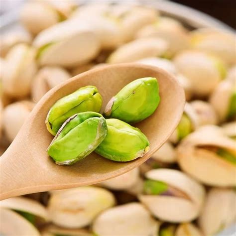 Major purchase of Iranian green pistachio kernels to produce pistachio ...