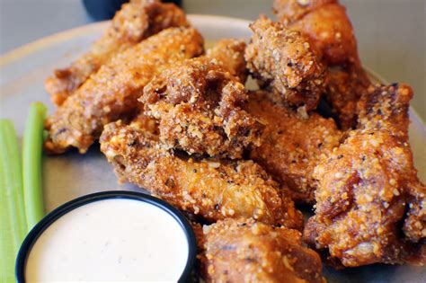 Monday Special: $20 All You Can Eat Wings in Austin at Pluckers