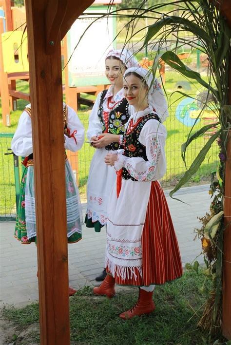 Lubaczów, south-eastern Poland. Source: Zespół... - Polish Folk Costumes / Polskie stroje ludowe ...